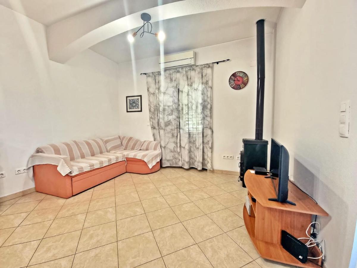 Apartman Irena With Terase End Private Parking Donji Okrug  Bagian luar foto